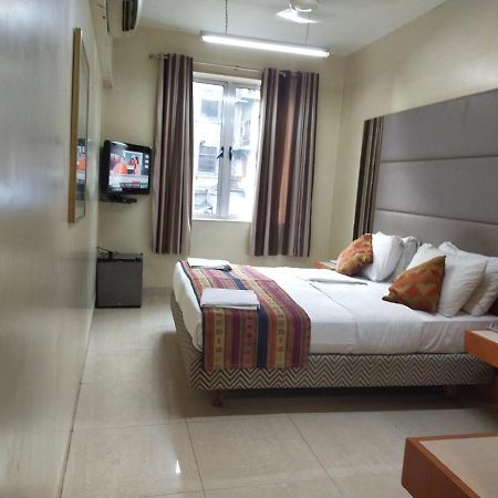 Empire Hotel Mumbai Exterior foto